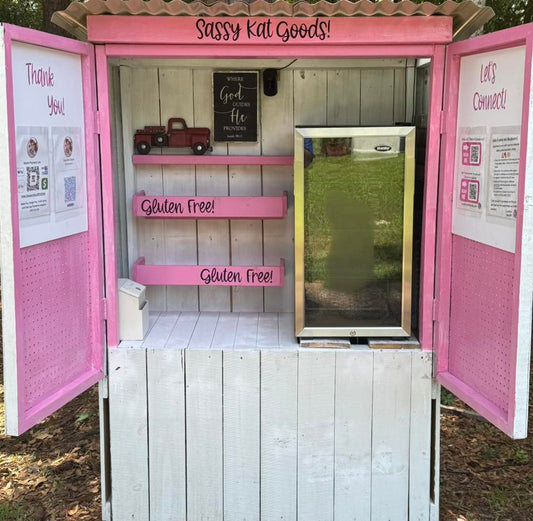 Sassy Kat Bake Stand - Gift Card Redemption
